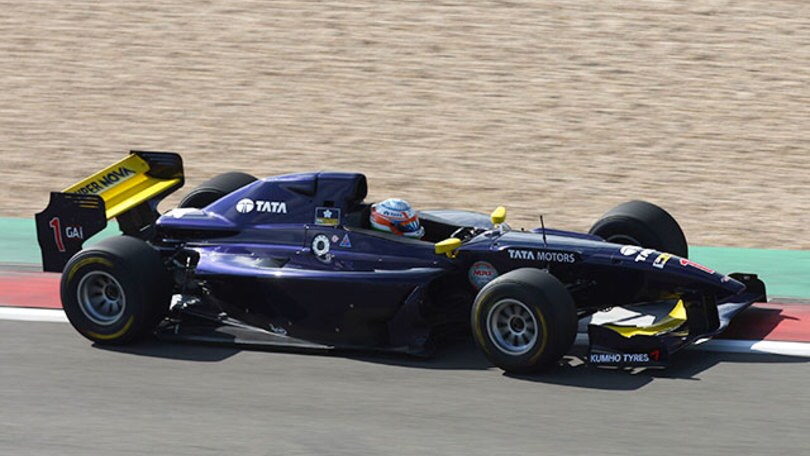 AutoGP: Karthikeyan vince gara-1