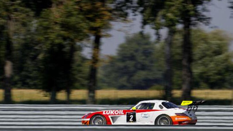 Fia GT: Afanasiev-Simonsen vincono dopo il caos al via