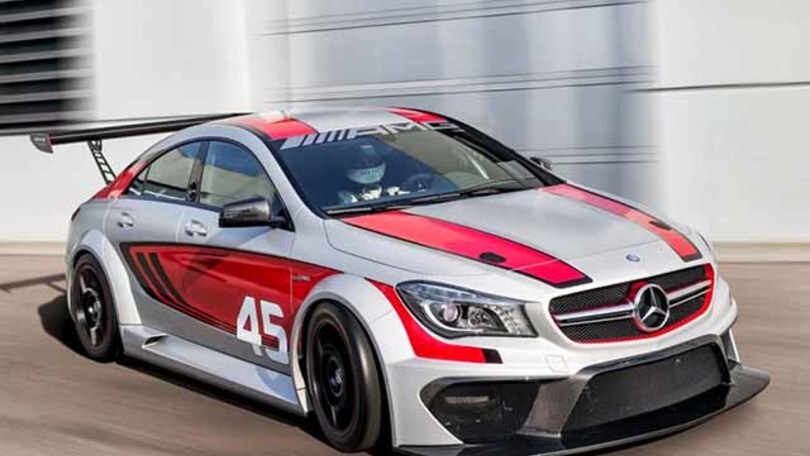 Mercedes presenta la futuristica CLA 45 AMG Racing Series