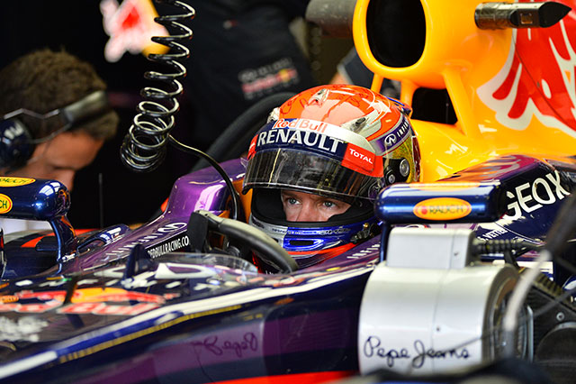Vettel: "Tutto ok, ma è solo venerdì"