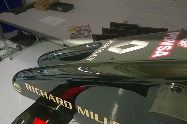 Ecco il muso sdoppiato della Lotus