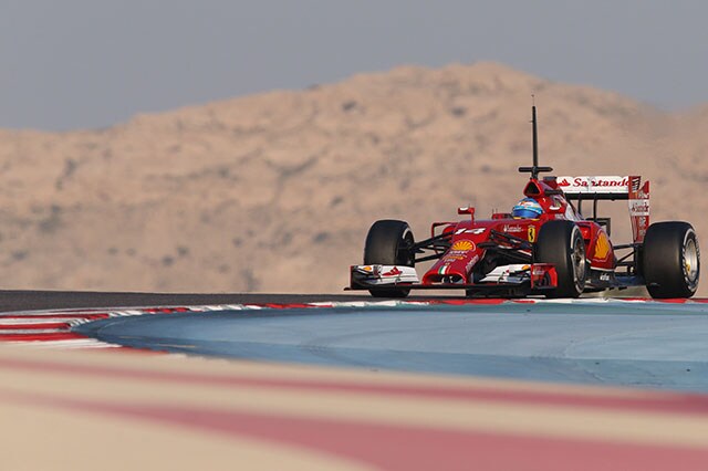 Test F1 Bahrain: Lewis 1°, Kimi 6°