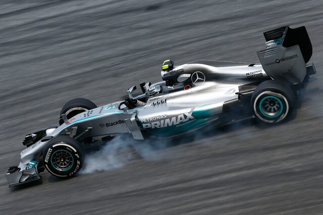 Mercedes: 1 a 1 fra Hamilton e Rosberg
