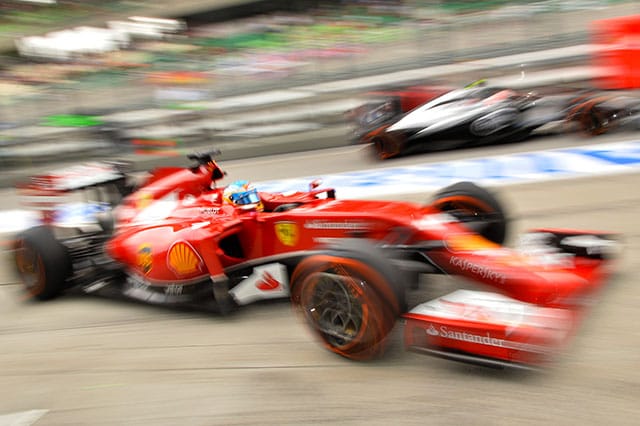 Ferrari: prestazione anche dei meccanici
