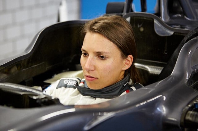 C'è Simona nella Sauber F1!