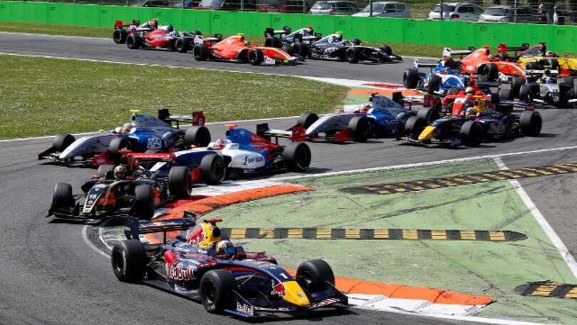 Sainz jr si aggiudica la seconda gara WSR