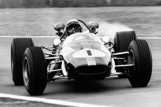 Bandiera a scacchi per Jack Brabham