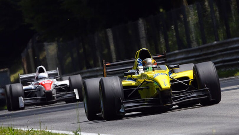 AutoGP: a Monza Giovesi davanti a Roda
