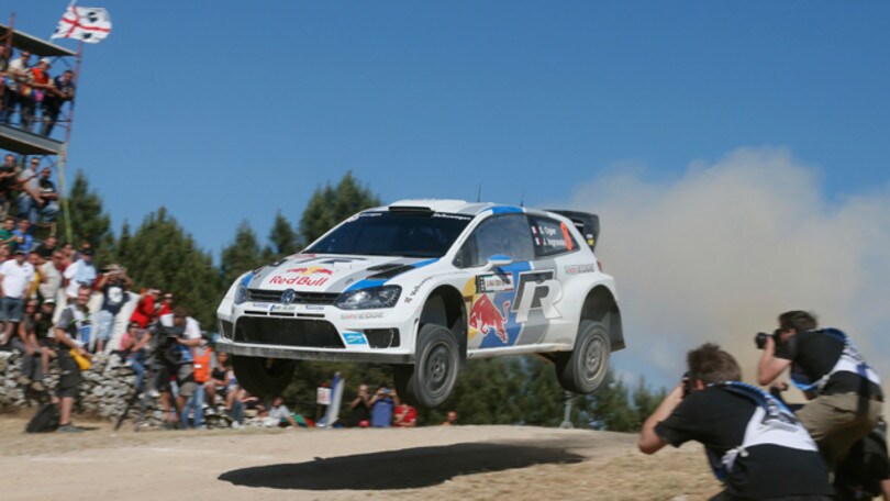 Rally Italia-Sardegna mondiale al via