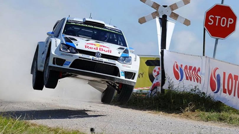 Ogier chiude in testa la prima tappa in Polonia