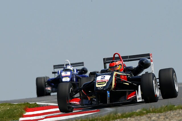 EuroF3: Ocon prende il volo