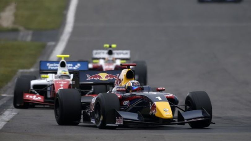 WSR: Sainz torna alla vittoria
