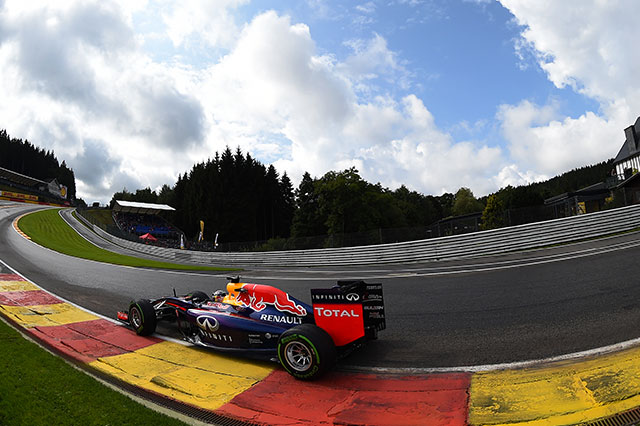 Vettel: "La pioggia mi ha aiutato"