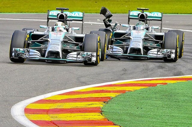 Hamilton, Rosberg e il contatto fatale