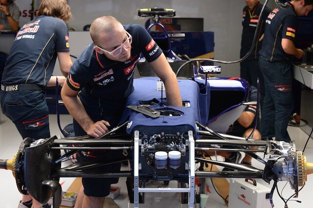 Penalizzazioni F1: Kvyat è il primo
