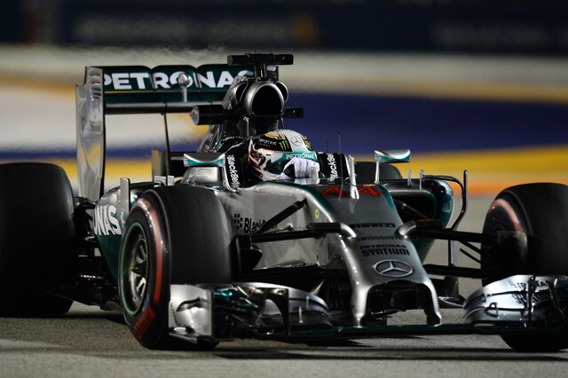 Hamilton focalizzato sulla pole position