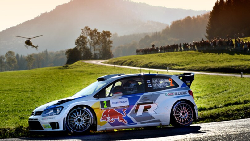 Rally Francia: Latvala sempre in testa