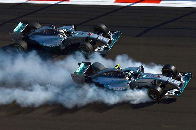 Rosberg: "Incasinato alla prima curva"