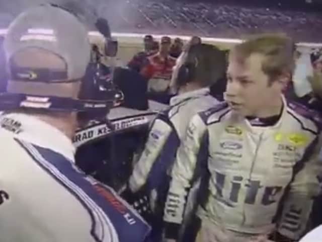 Nascar: maxi-rissa nella Chase for the Cup
