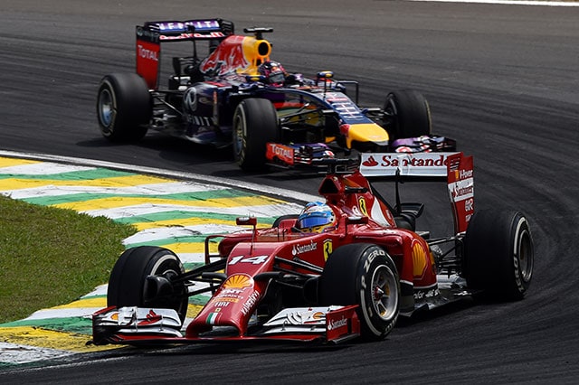 Alonso, il sorpasso a Kimi e il consumo