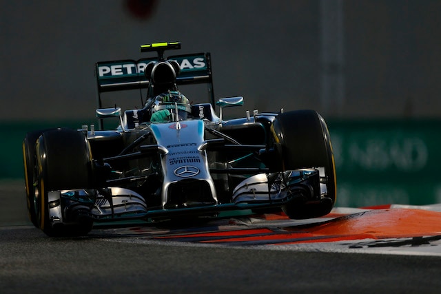 Elogi "di Natale" per Rosberg