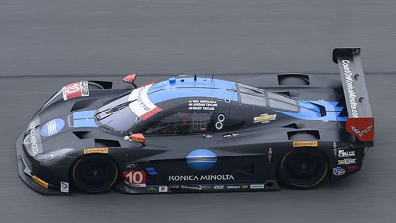 Daytona "Roar": risalgono Corvette e Porsche