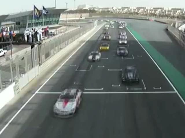 24 Ore Dubai, oro nero Mercedes