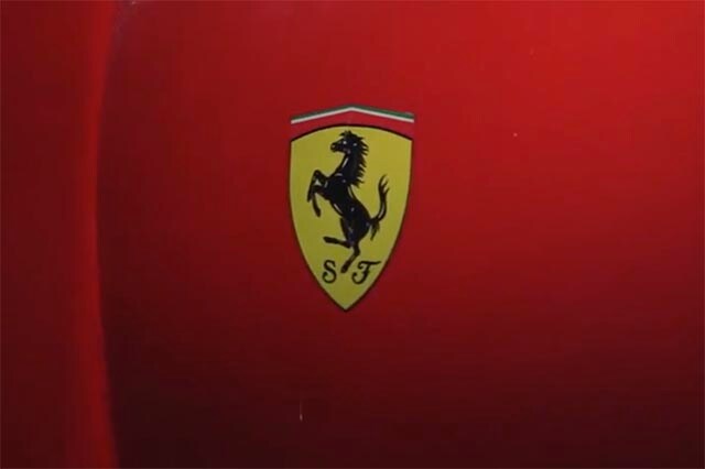 Come sta nascendo la Ferrari SF15-T (Video)