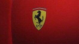 Il Team Ferrari al lavoro sulla SF15-T