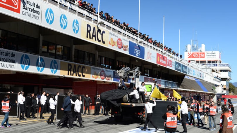 Test F1 Barcellona: le immagini dei soccorsi ad Alonso