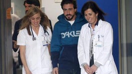 Fernando Alonso lascia l'ospedale, il video