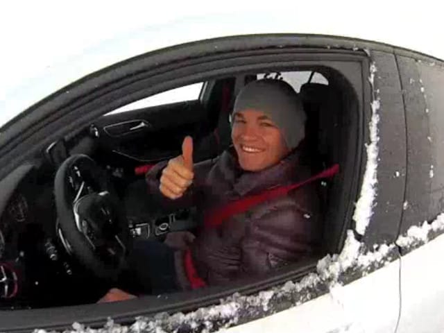 Nico Rosberg si diverte sul ghiaccio