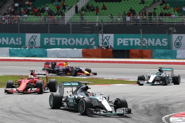 Mercedes: battuti lealmente e in maniera netta dalla Ferrari