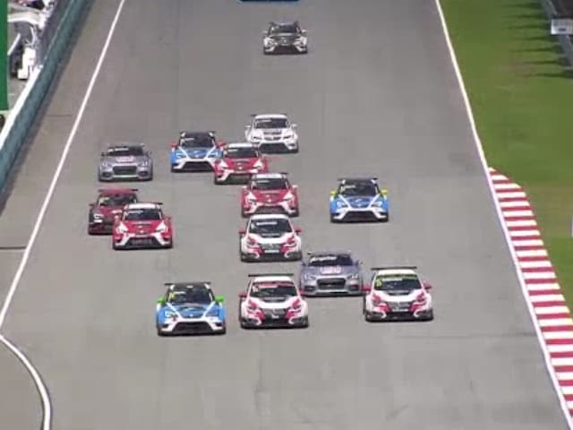 TCR Sepang: a Comini e Genè il primo round