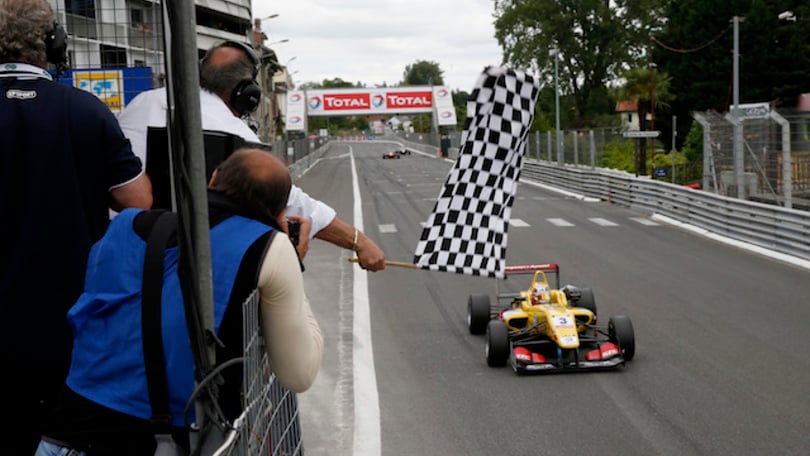 F3 a Pau: Giovinazzi al fotofinish