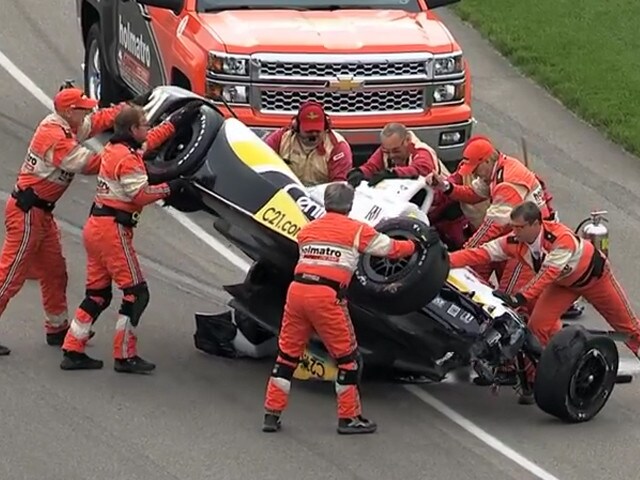 Indy500: il violento impatto di Newgarden