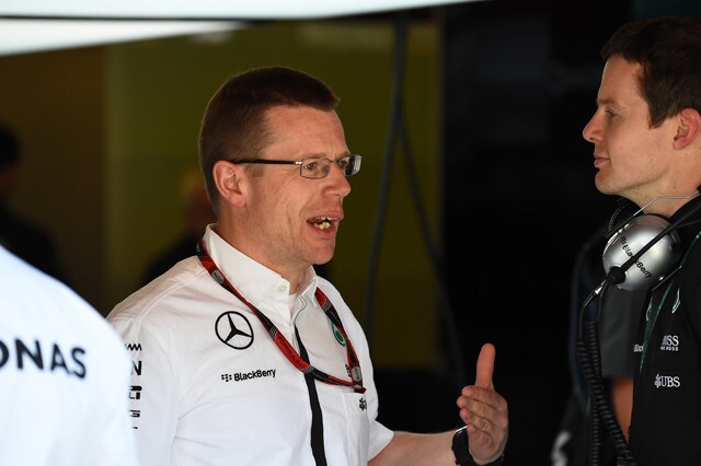 F1, Cowell risponde a Ecclestone