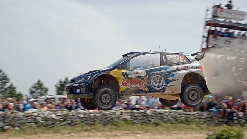 Rally, tripletta di Ogier in Sardegna