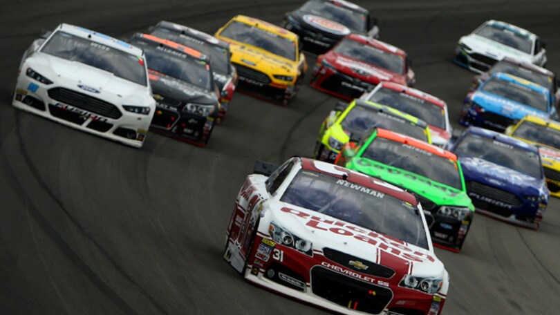 Nascar, Kurt Busch mette la seconda