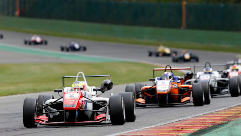 Domenicali pensa alla F3 “intermedia”