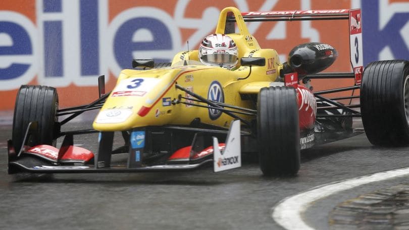 EuroF3: Giovinazzi, prova di forza