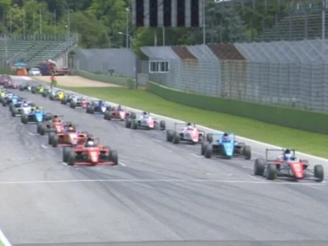 Formula 4 Imola, Aron due su tre