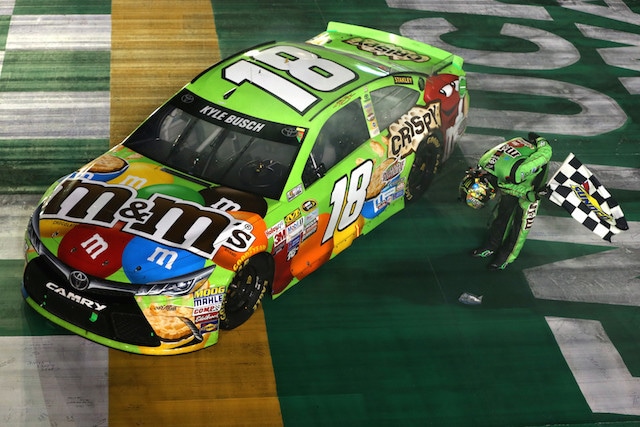 Nascar: Kyle Busch mette la seconda