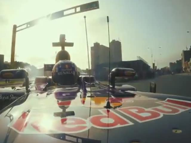 A bordo della Red Bull di Carlos Sainz in Perù