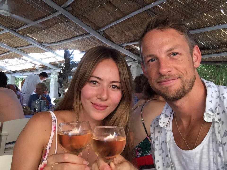 Button e la moglie narcotizzati e derubati a St. Tropez
