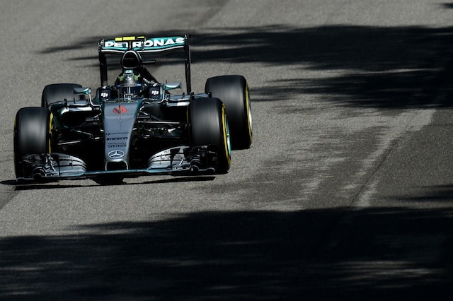 Rosberg in ombra "senza motore"