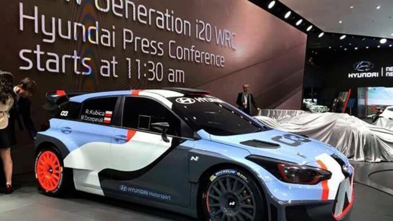 Kubica sulla Hyundai ma è una bufala!