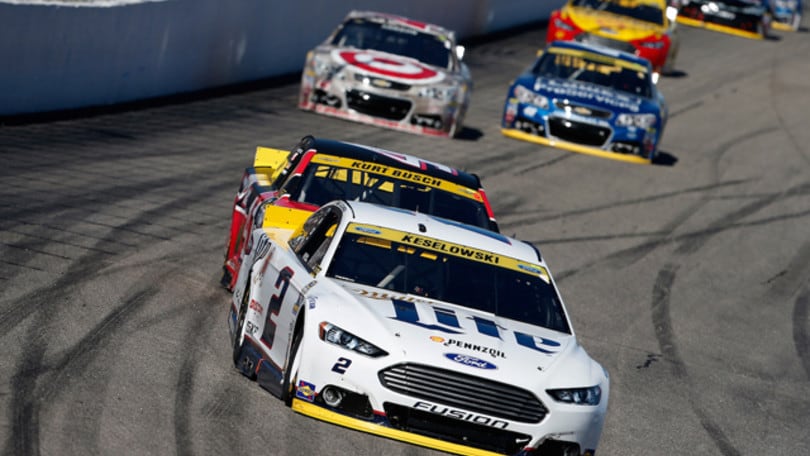 Nascar, Matt Kenseth vince a Loudon