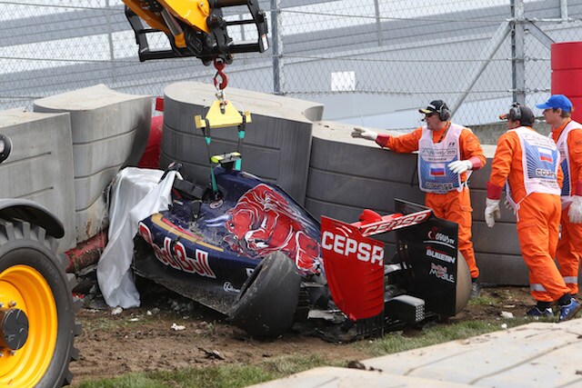 F1 Russia: incidente a Sainz in FP3