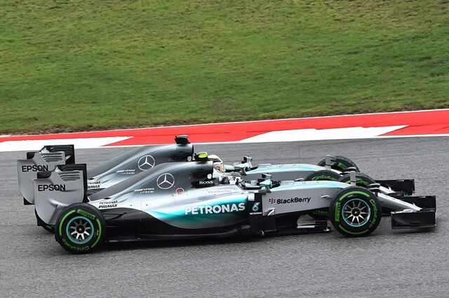 Hamilton, in Messico per la storia